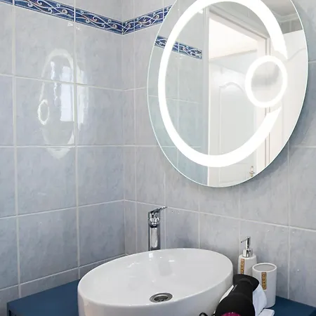 My Phos Boutique Nikiana